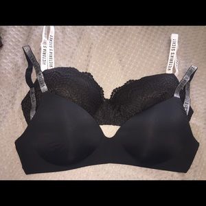 VICTORIAS SECRET lined no wire tshirt wireless bra
